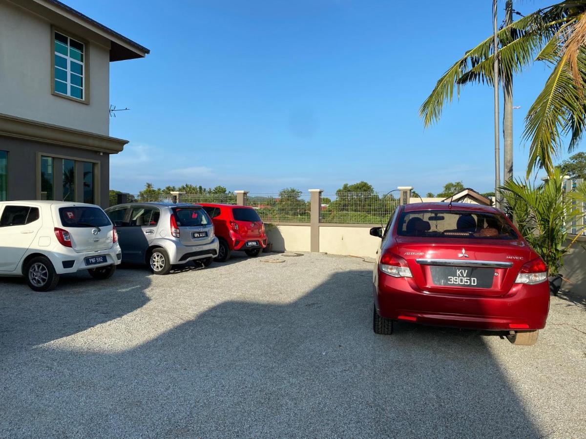 Grand Village Inn Pantai Cenang  Bagian luar foto