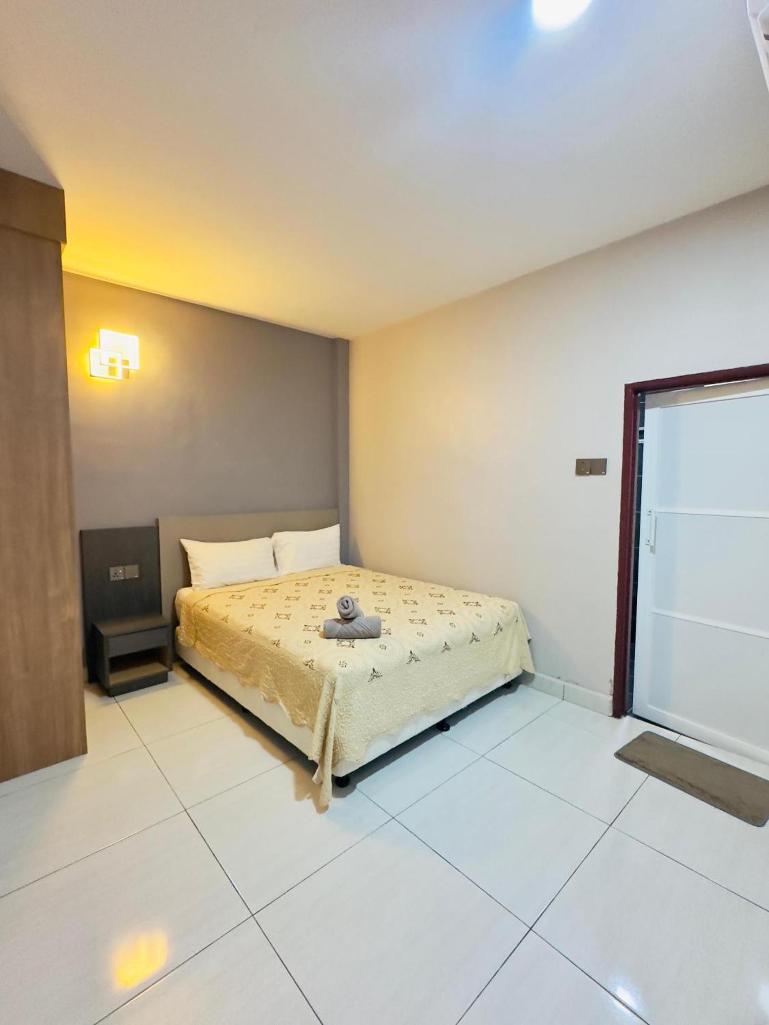 Grand Village Inn Pantai Cenang  Bagian luar foto